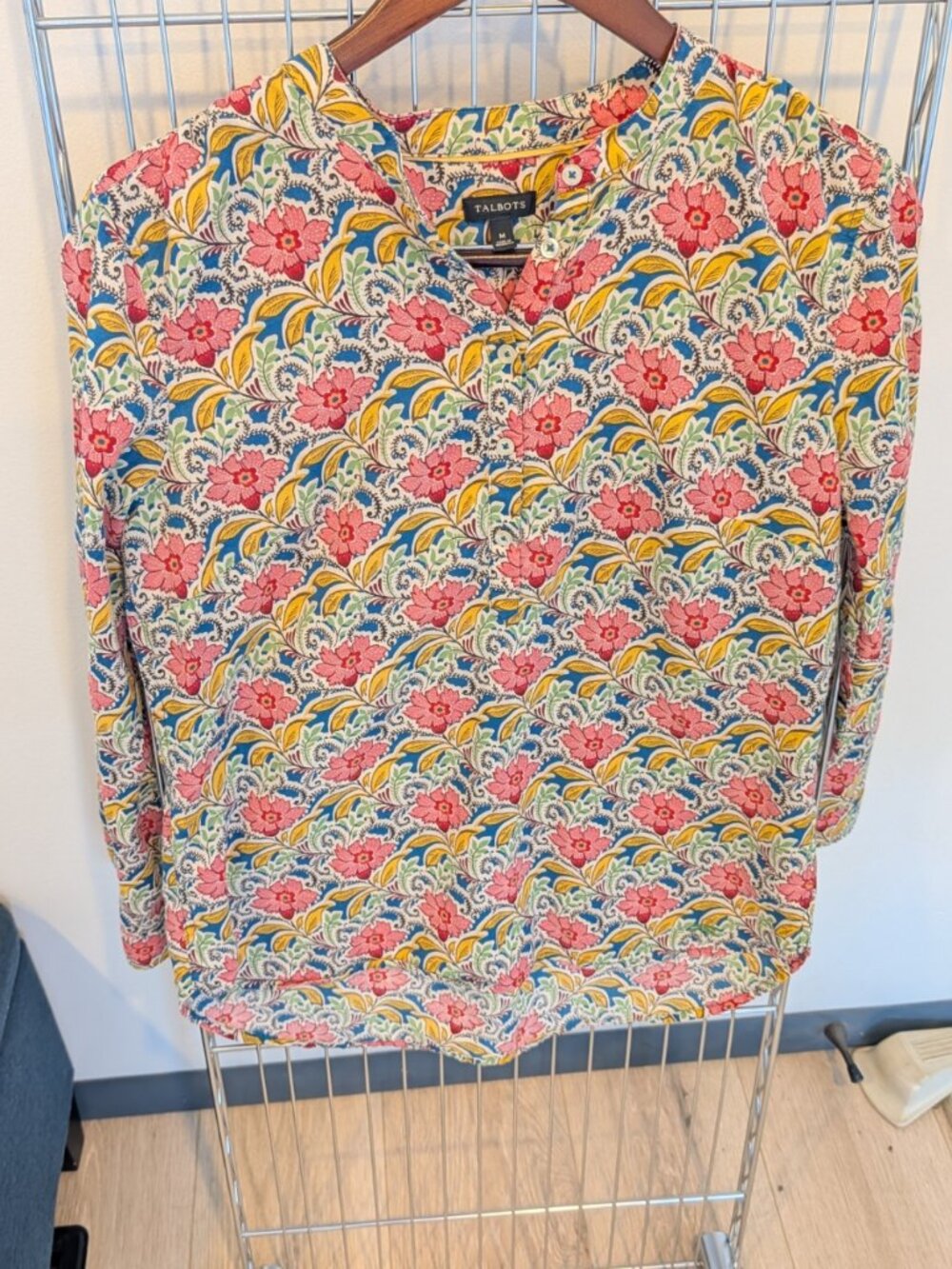 Talbots Floral Print Mandarin Collar Blouse – Size Medium